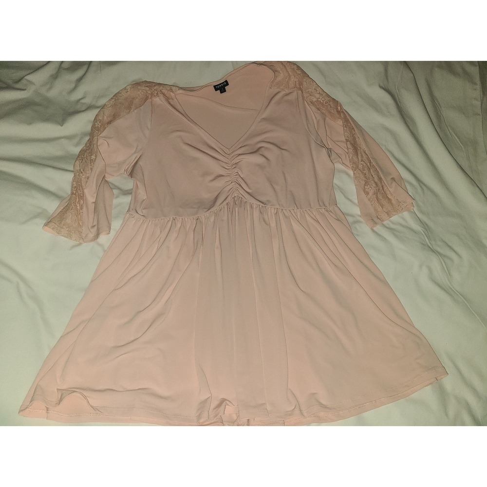 Torrid Plus Size Pink Lace Sleeve Ruched V Neck Babydoll Shirt Size 3‎